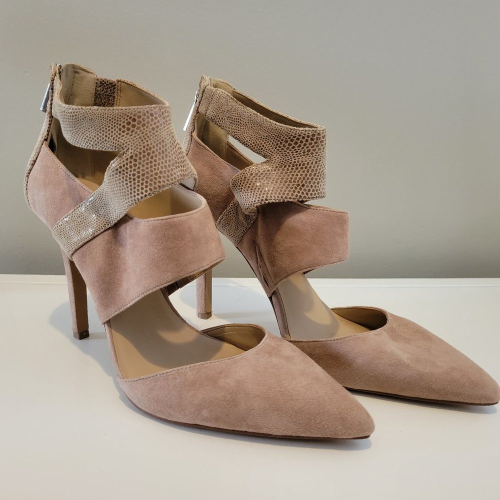 Vince Camuto Tan Suede and snakeskin Heels